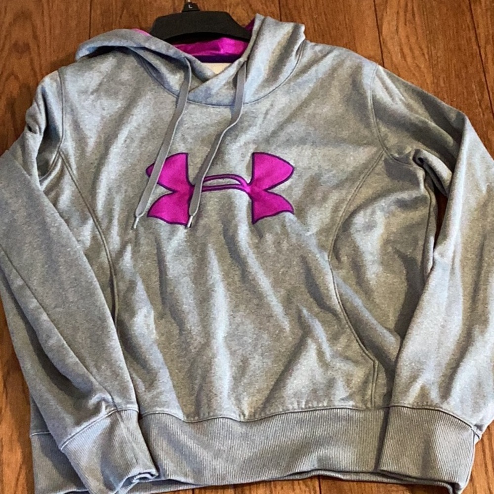 Under Armour storm, gray Hoodie with neon pink Emblem. Women’s size large - Picture 11 of 12